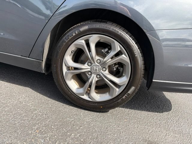 Used 2024  Honda EX image 10