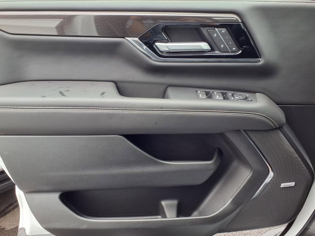 New 2026 Summit White GMC Elevation image 10
