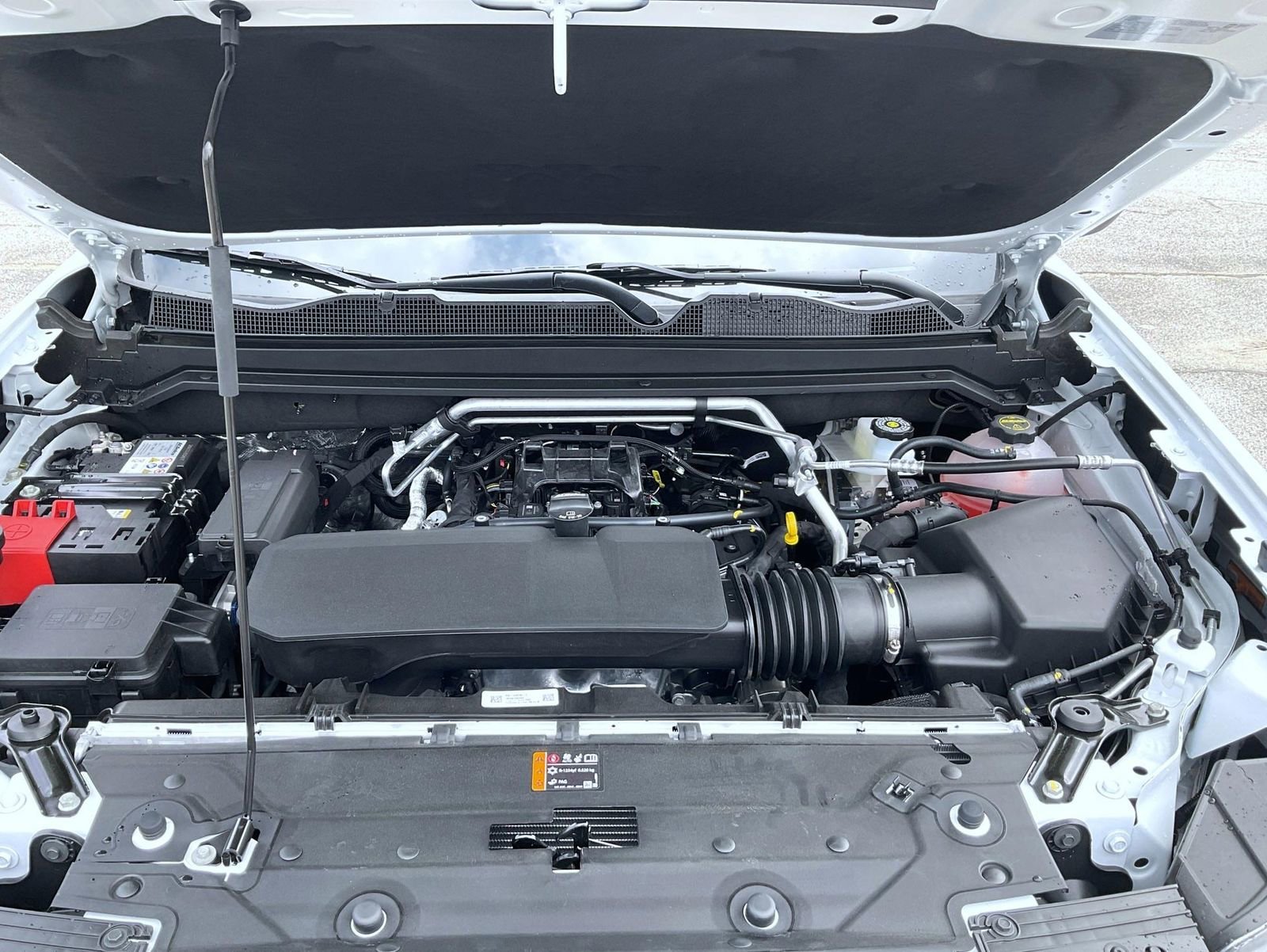 New 2026 Summit White GMC AT4 image 24