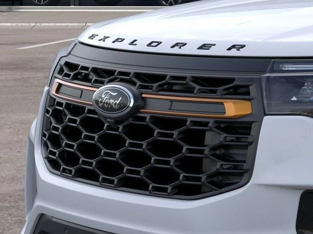 New 2026 White Metallic Ford Tremor image 17