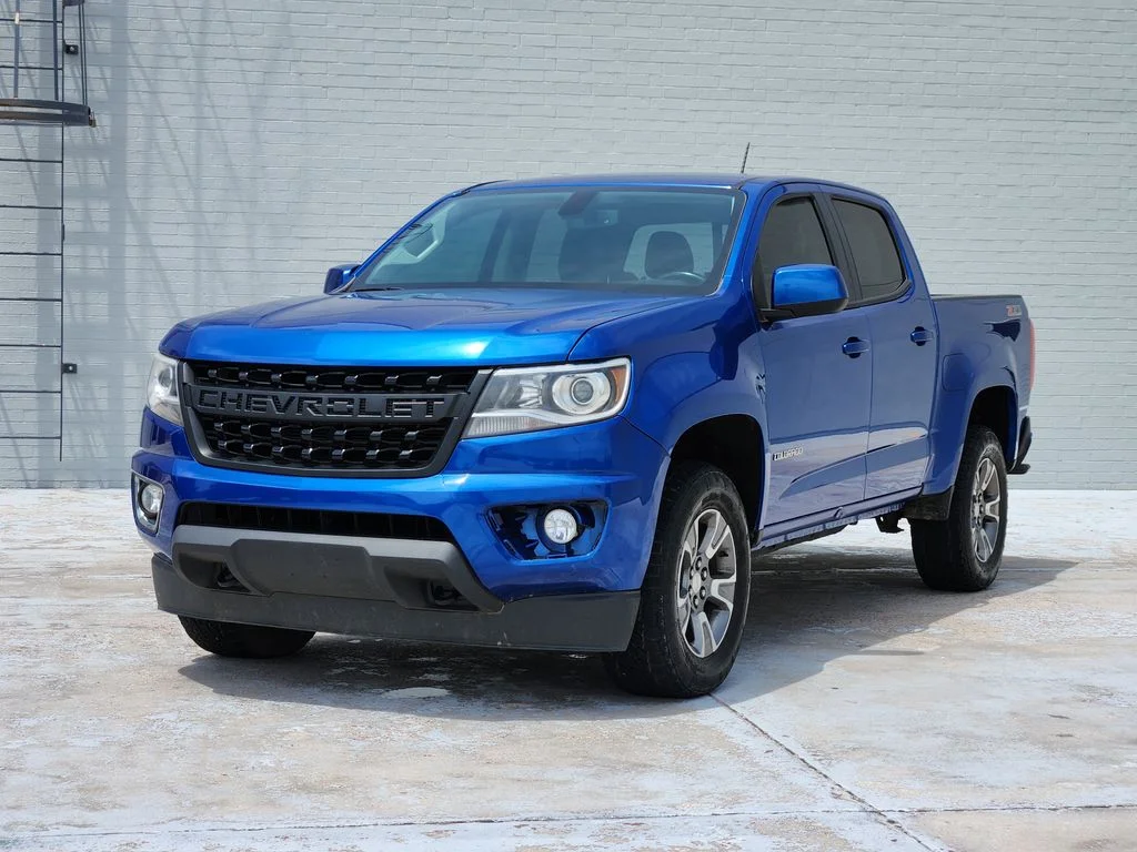Used 2020 Kinetic Blue Metallic Chevrolet 4WD Z71 image 5
