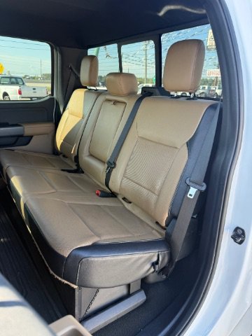 Used 2023 White Ford LARIAT image 18