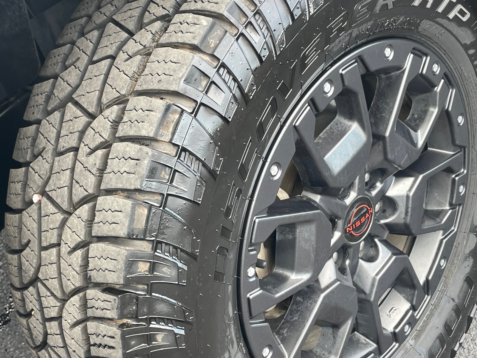 Used 2023 Boulder Gray Pearl Nissan PRO-X image 9