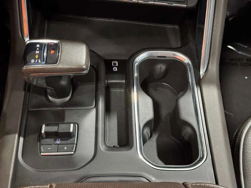 Certified Used 2022 White Frost Tricoat GMC Denali image 22