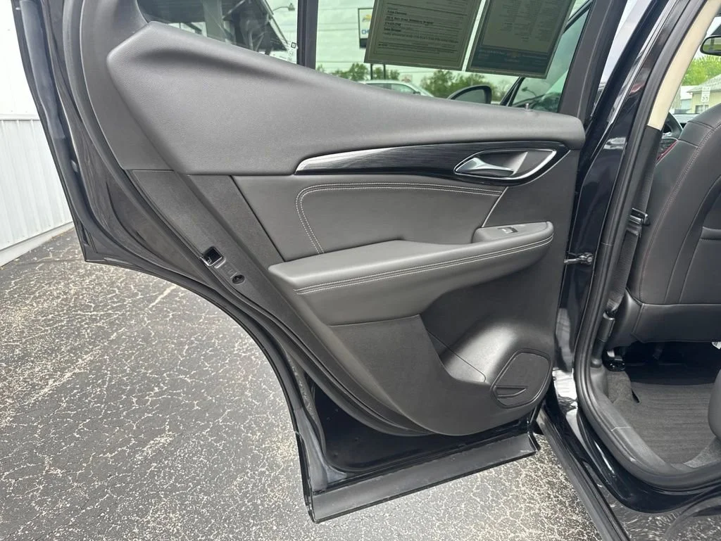 Used 2023 Ebony Twilight Metallic Buick Essence image 16