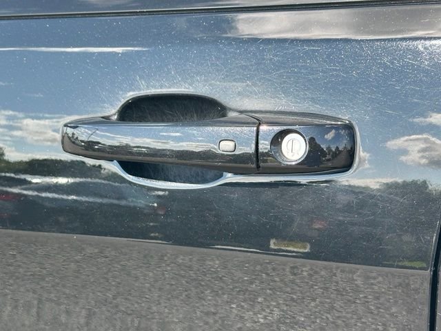 Used 2022 Black Jeep Laredo X image 12