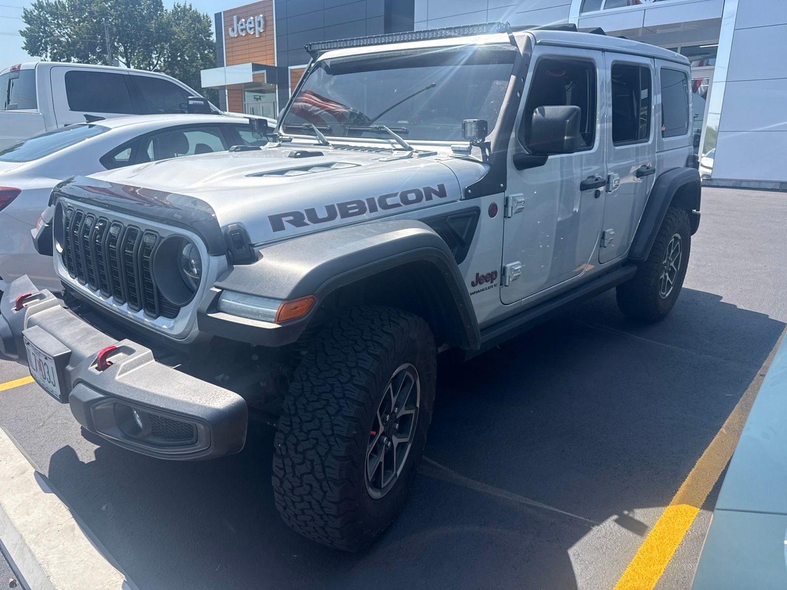 Used 2024 Silver Jeep Rubicon image 1