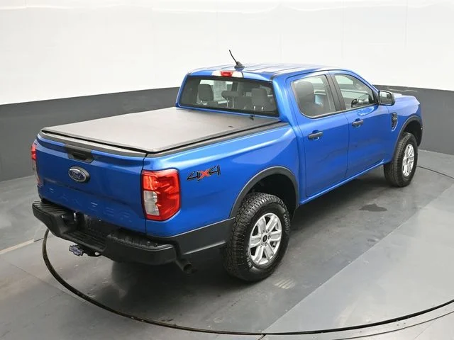 Used 2024 Blue Ford XL image 17
