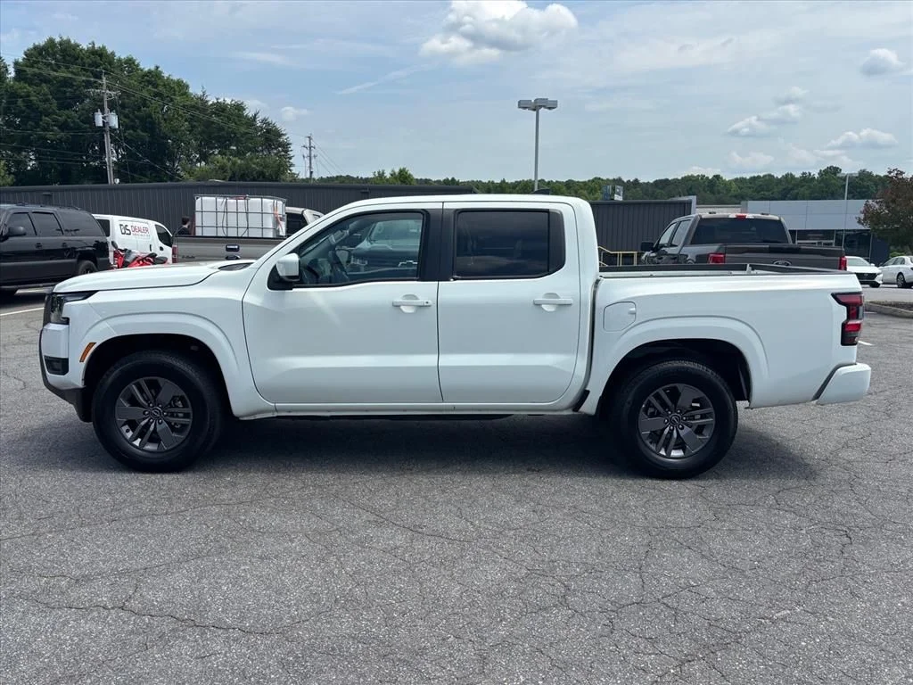 Used 2025 White Nissan SV image 23