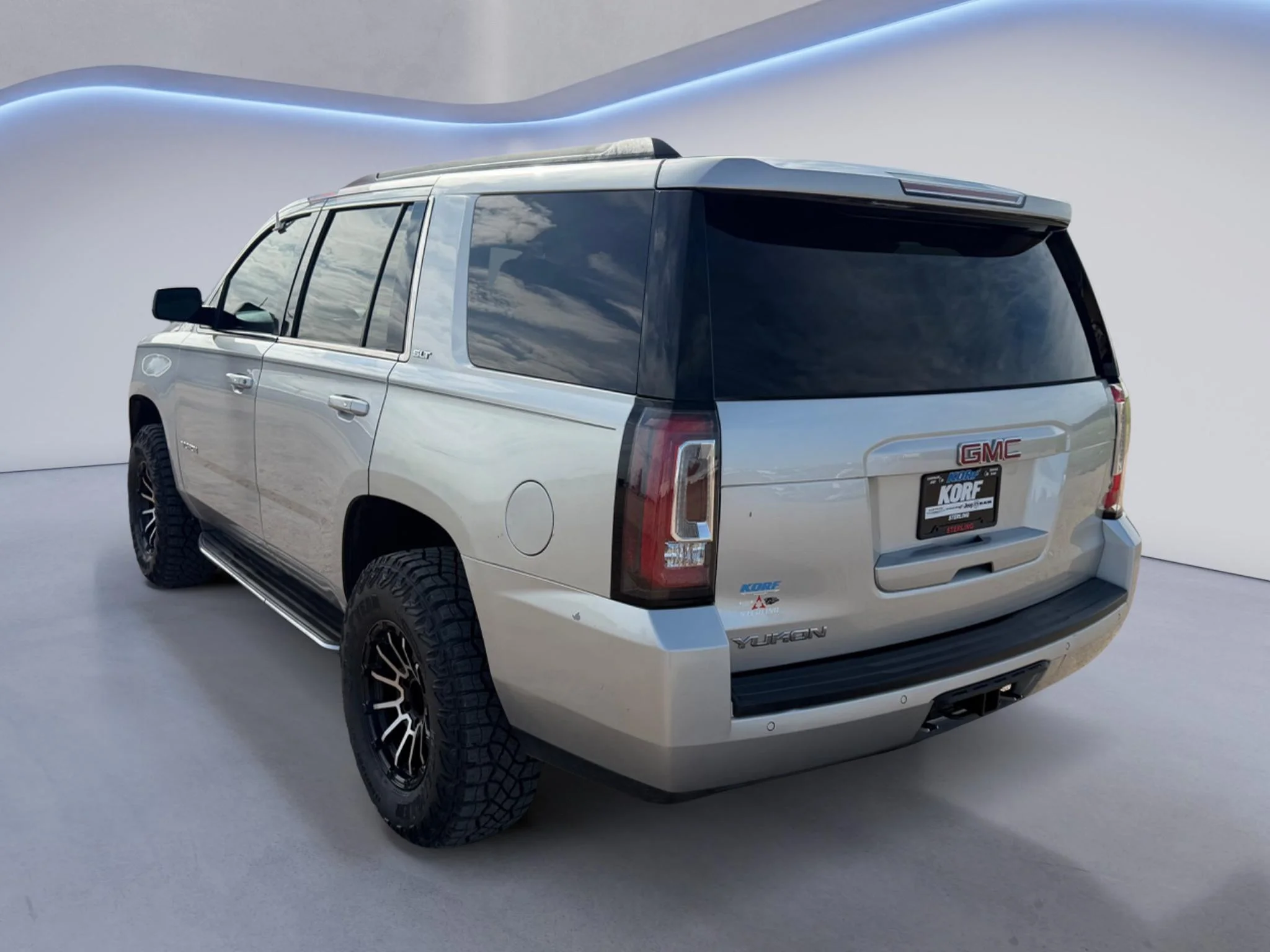 Used 2020 Quicksilver Metallic GMC SLT image 8