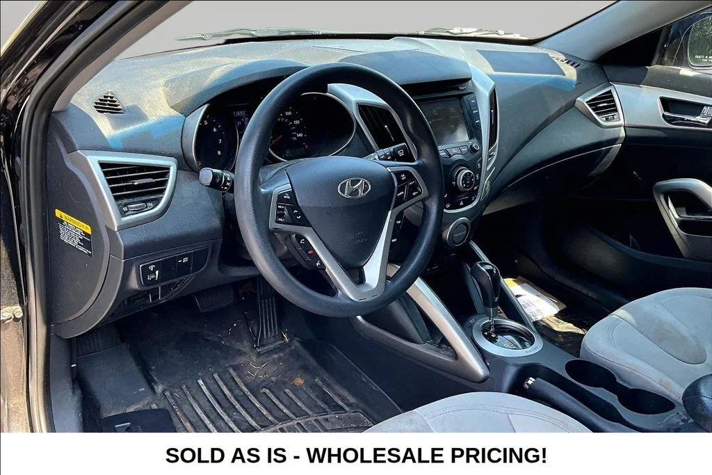 Used 2012 Black Hyundai Base image 17