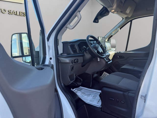 Used 2024 White Ford  image 26