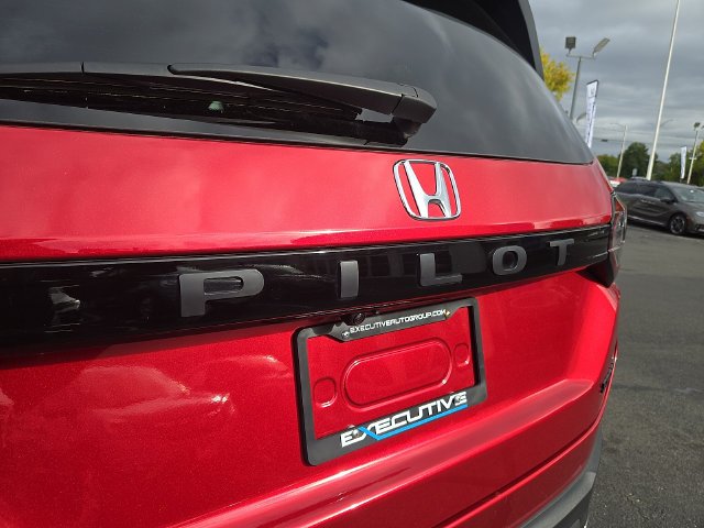 Used 2025 Radiant Red Metallic II Honda Sport image 30