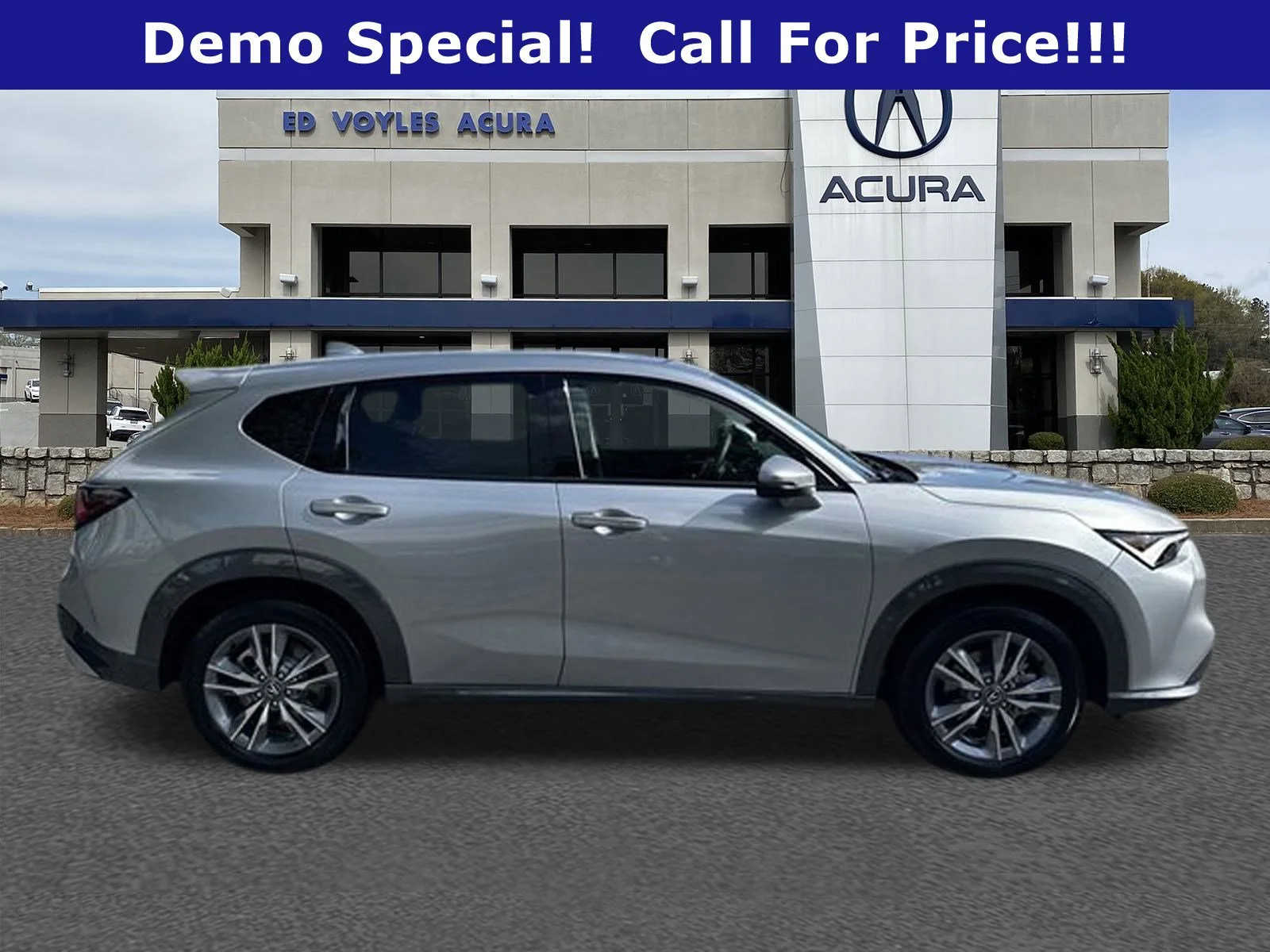 Certified Used 2025 Solar Silver Metallic Acura FWD image 30