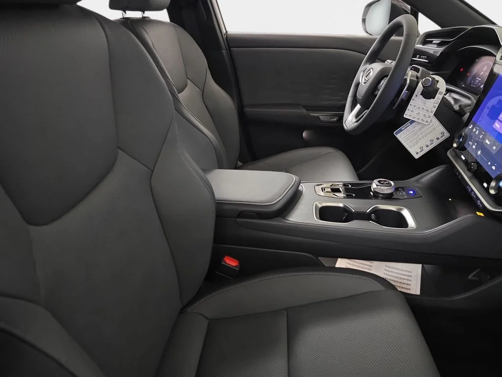 New 2026 Oxygen White Lexus PREMIUM AWD image 9