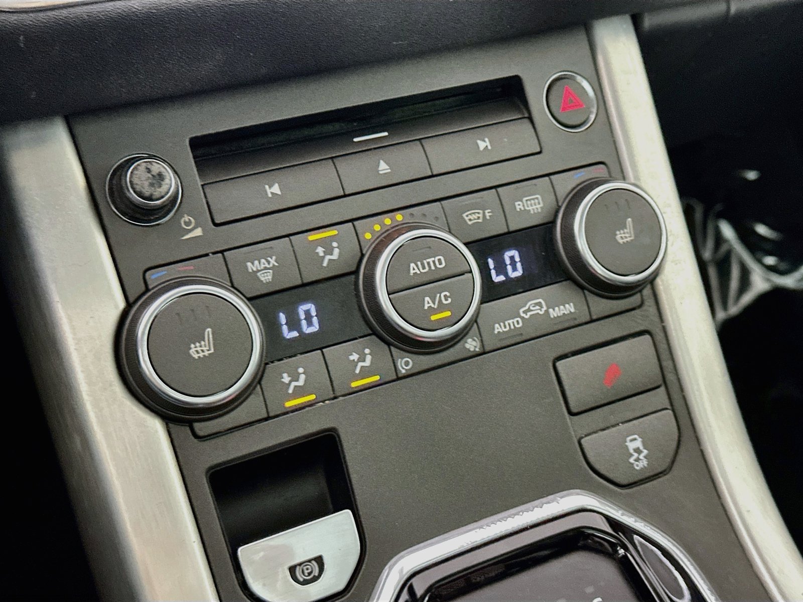 Used 2013 Gray Land Rover Pure image 16
