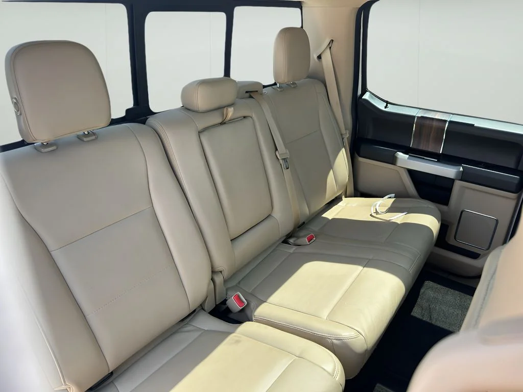 Used 2016 White Platinum Metallic Tri-Coat Ford Lariat image 6