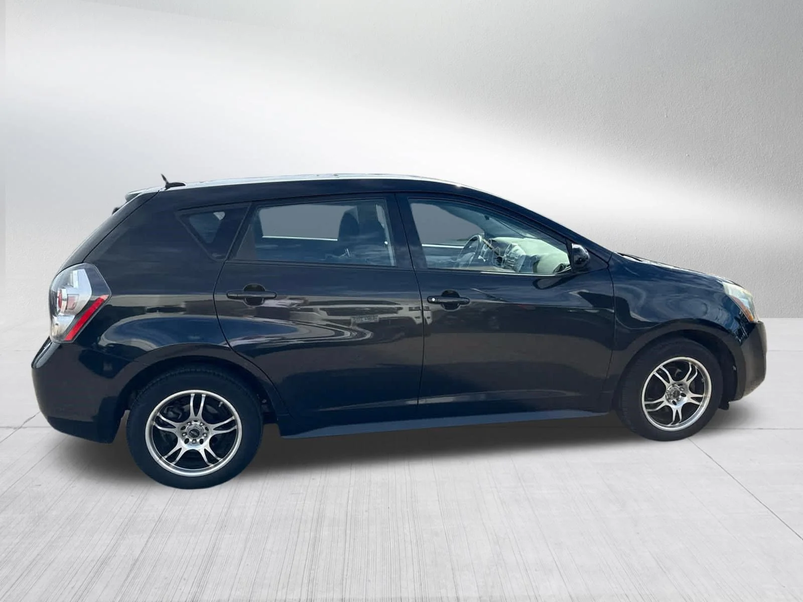 Used 2009 Jet Black Metallic Pontiac w/1SA image 6
