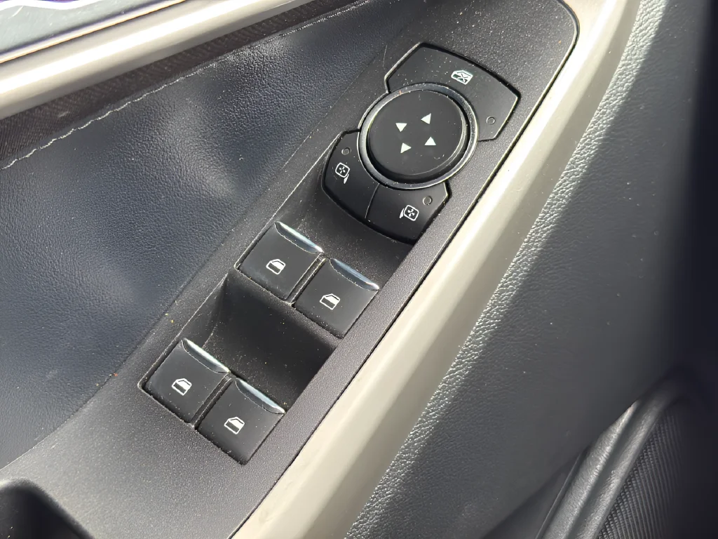Certified Used 2020 White Ford XLT image 29