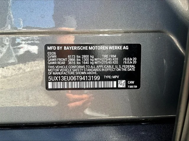Used 2026 Gray BMW sDrive40i image 9