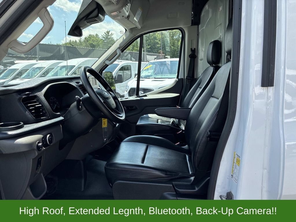 Used 2024  Ford Base image 19