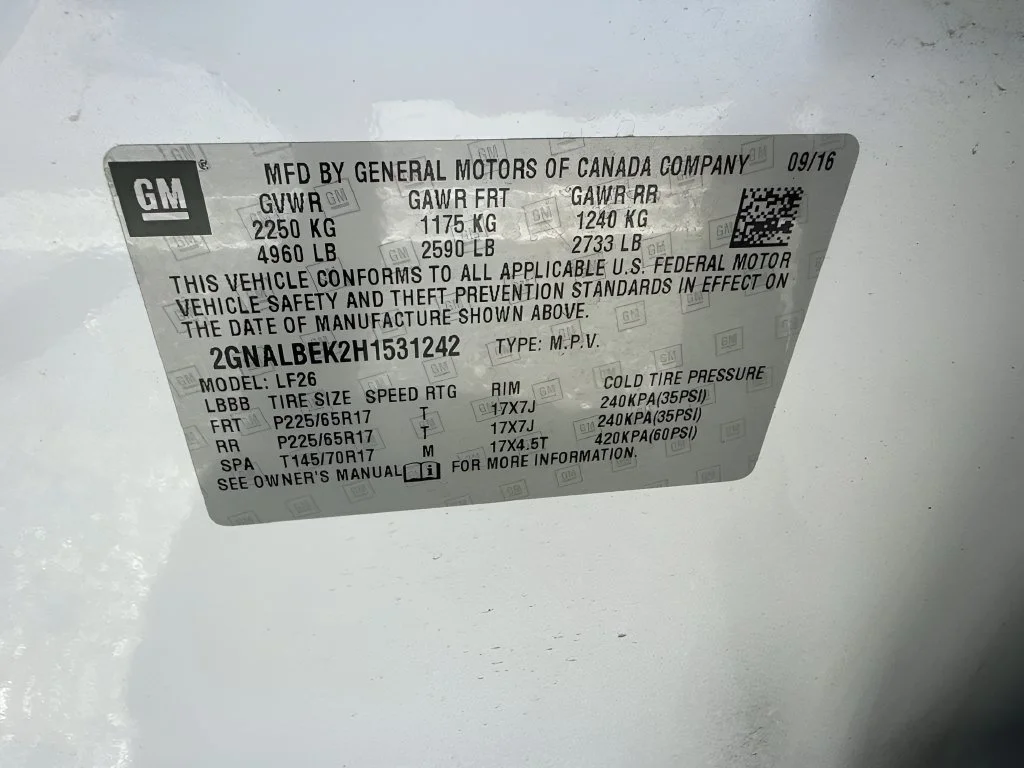Used 2017 SUMMIT WHITE Chevrolet LS image 5
