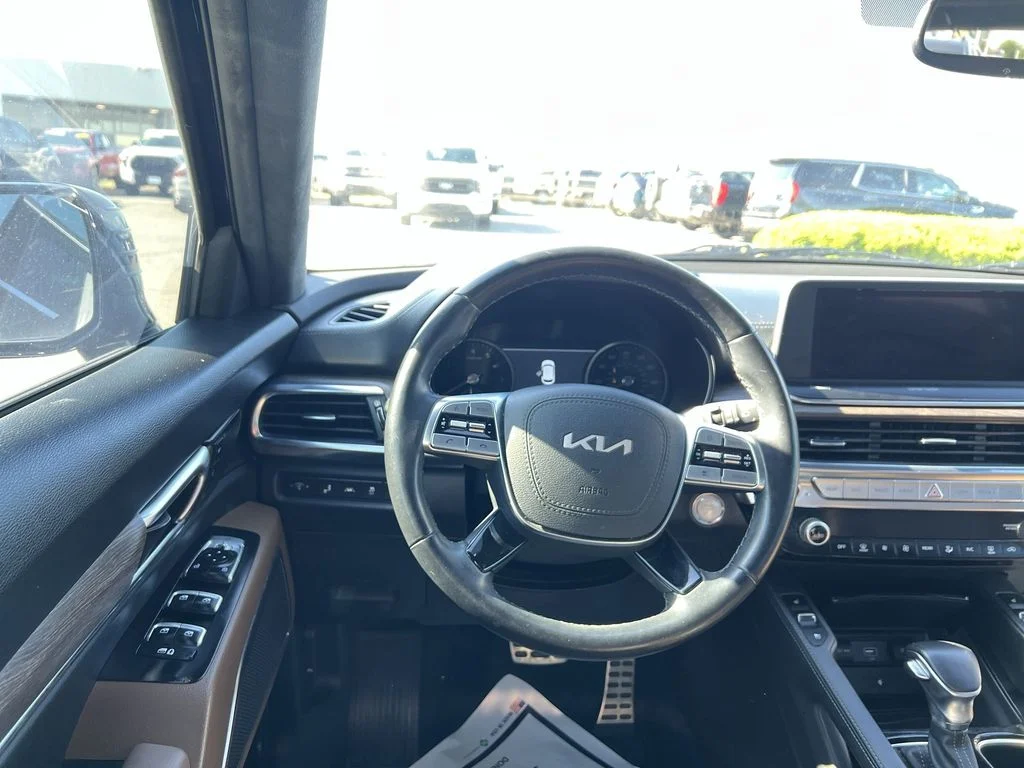 Used 2022 Black Kia SX image 14