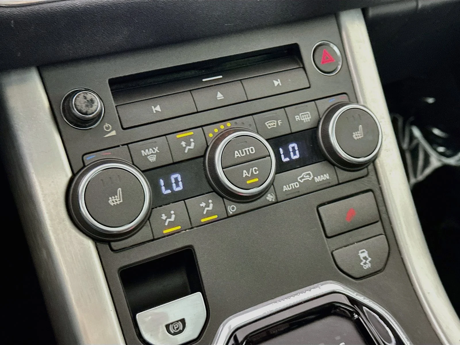 Used 2013 Gray Land Rover Pure image 16