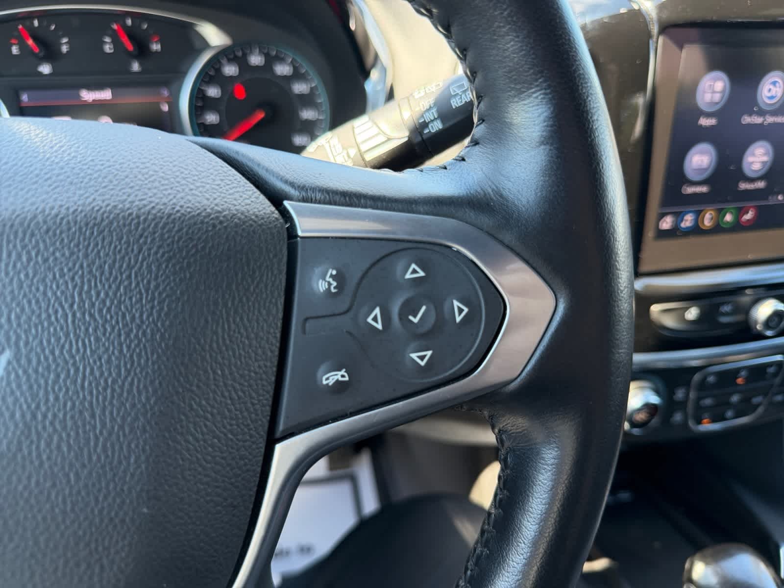 Used 2022 Iridescent Pearl Tricoat Chevrolet RS image 25