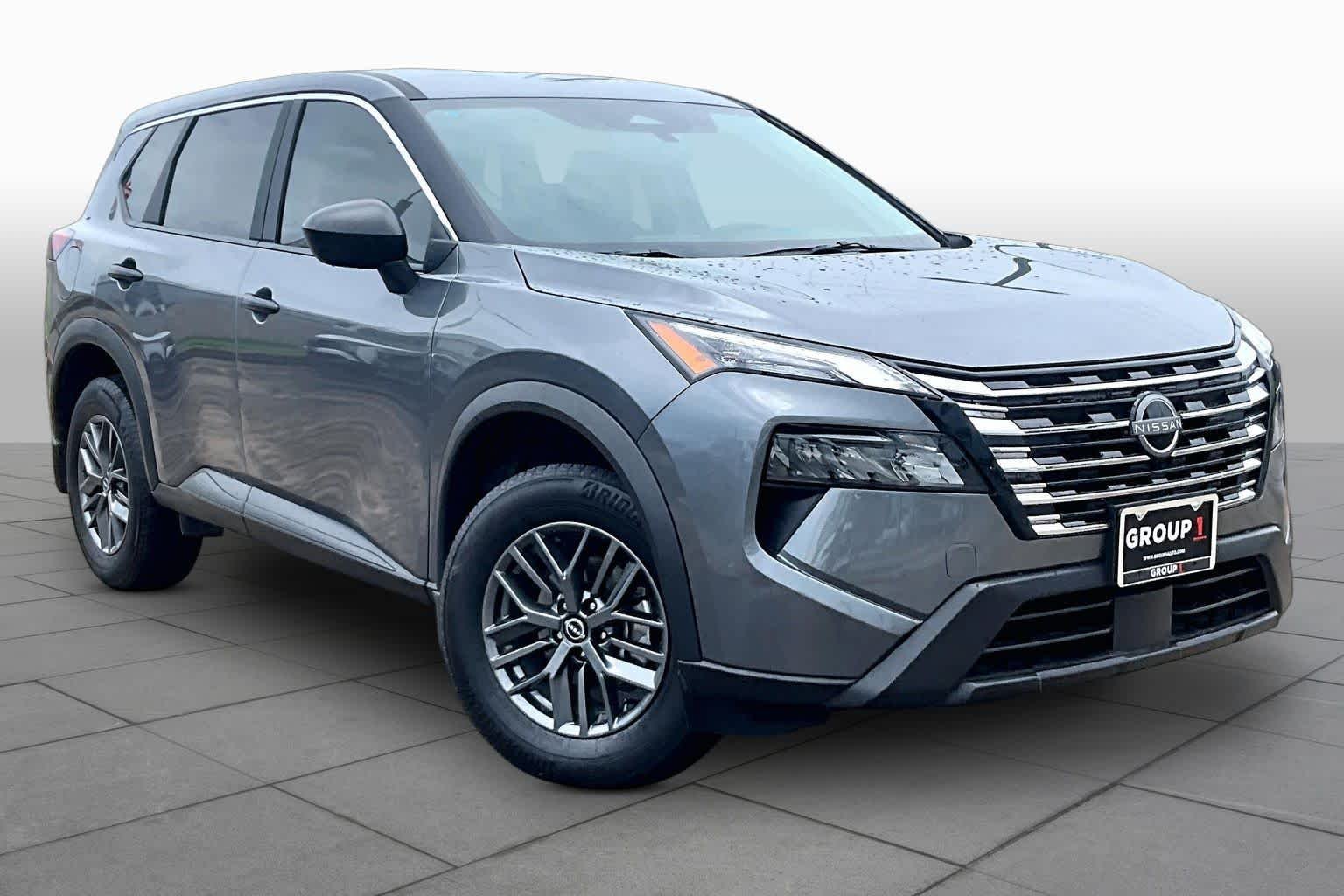 Used 2025 Gun Metallic Nissan S image 3