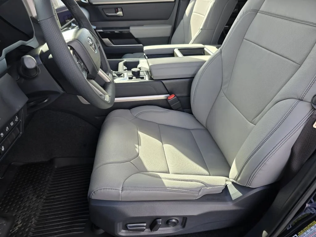 2026 Toyota Tundra Limited - Photo 27