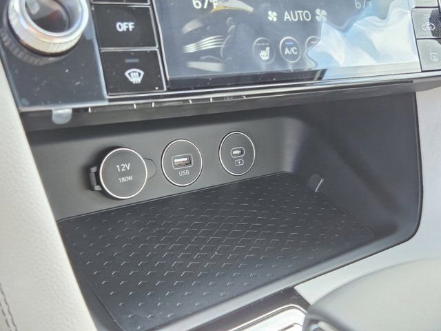 2025 GENESIS G70 Standard - Photo 29
