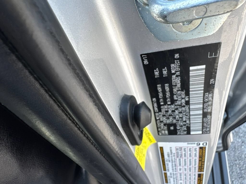 Used 2018 Silver Lexus 460 image 23