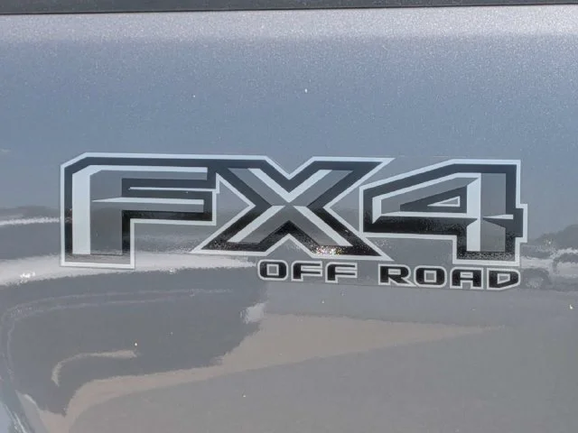Used 2021 Gray Ford XLT image 11