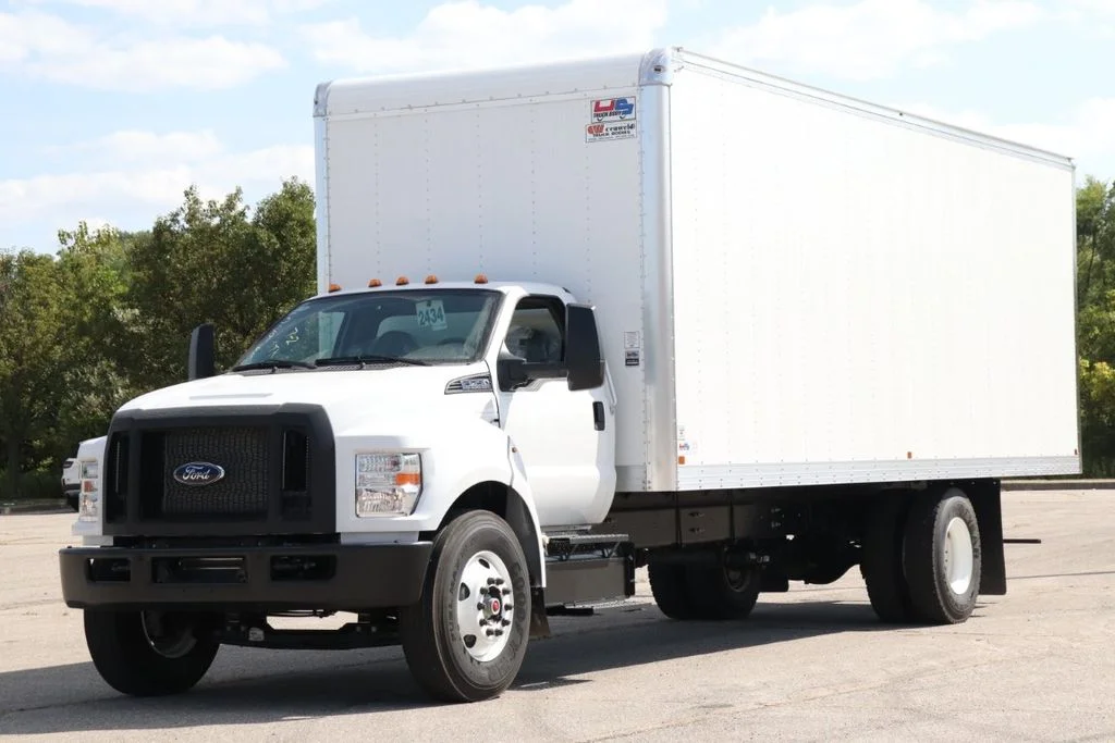 New 2026 White Ford Box Truck image 3