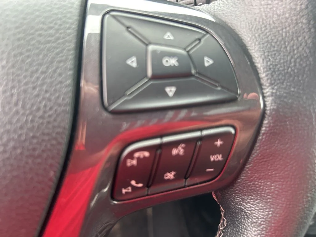 Used 2019 Lightning Blue Ford Lariat image 8