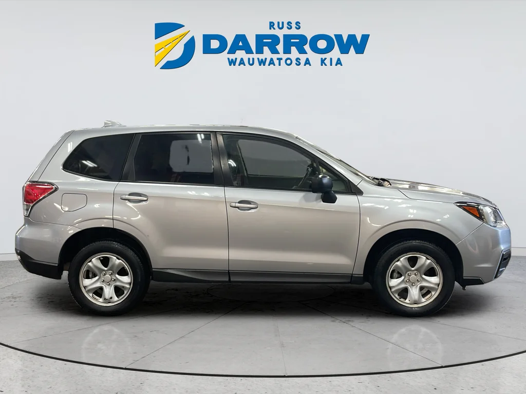 Used 2018 Silver Subaru 2.5i image 6