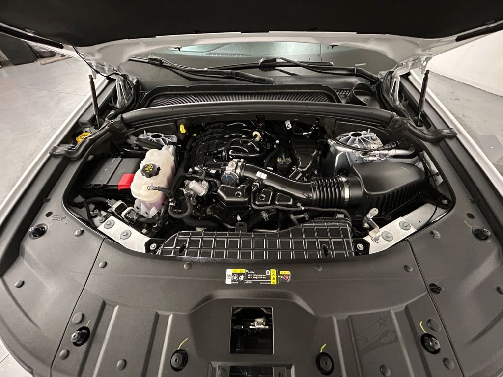 Used 2025 White Jeep Limited image 21