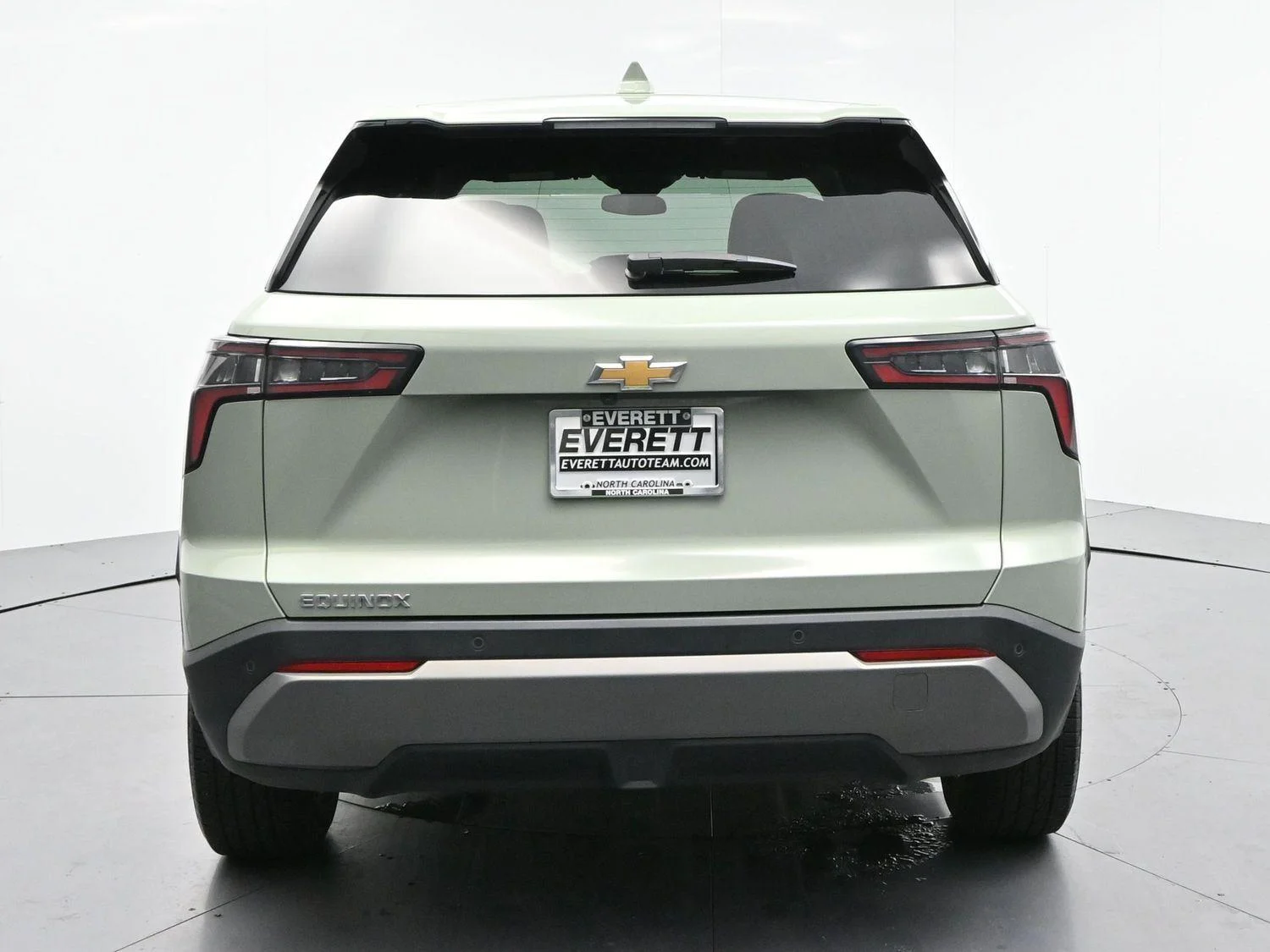 Used 2025 Cacti Green Chevrolet LT image 6