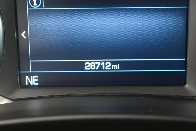 Used 2024 Summit White Chevrolet LT image 15