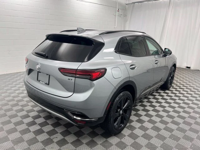 Used 2023 Gray Buick Preferred image 5
