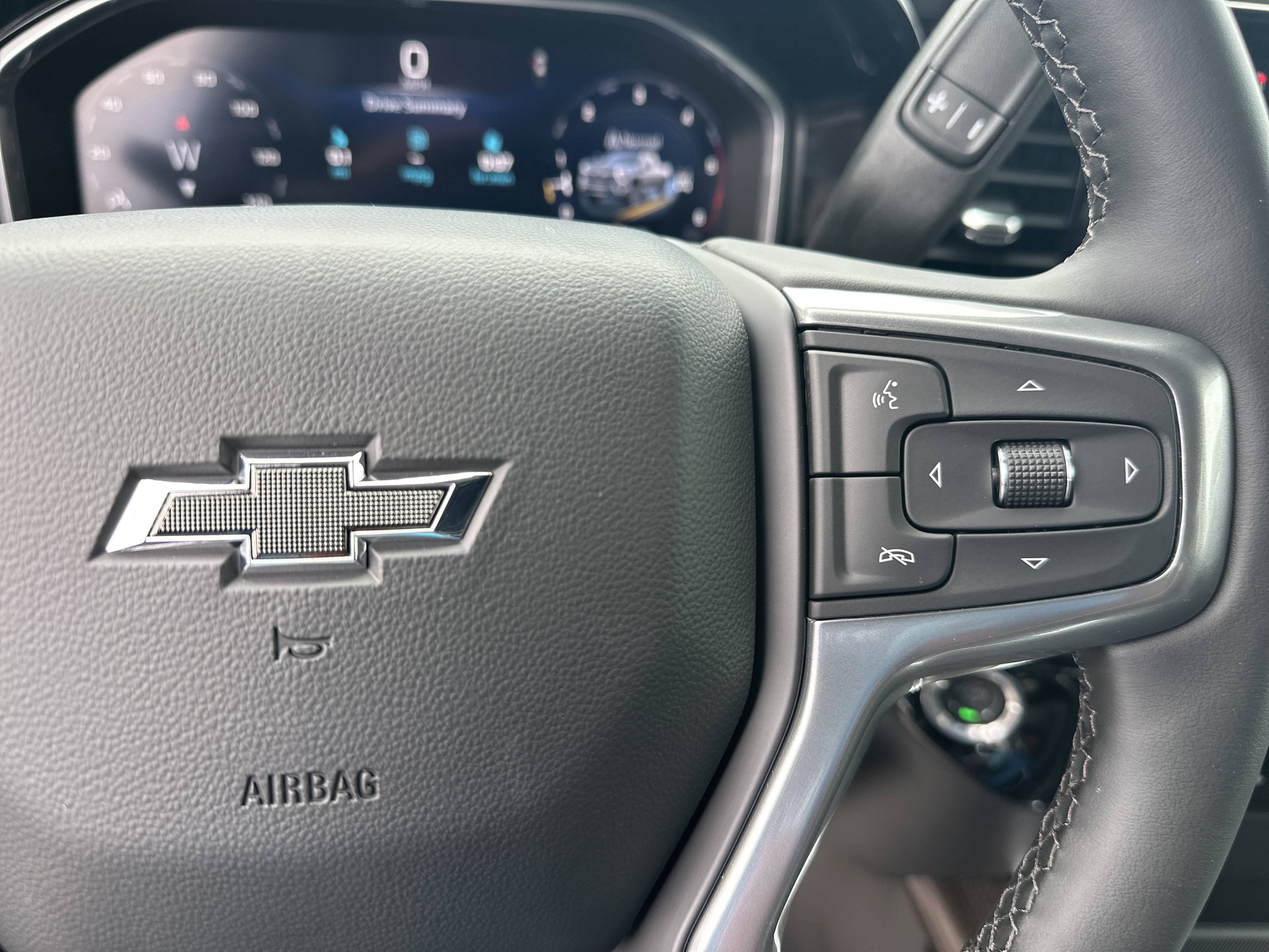 New 2026 Summit White Chevrolet LT image 26