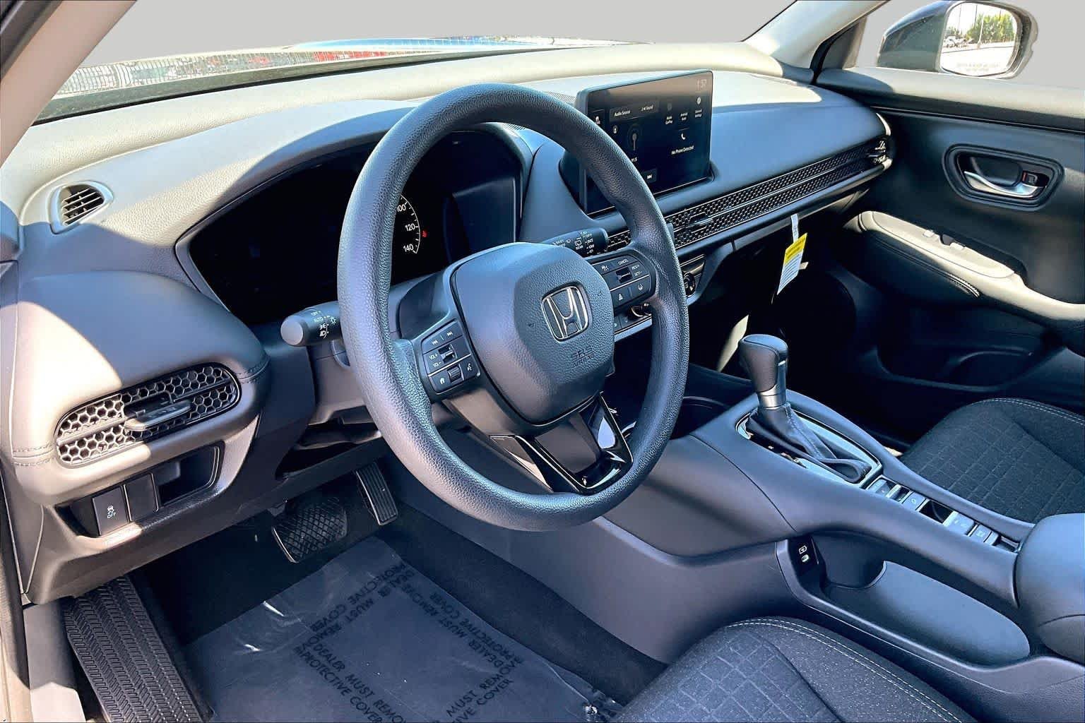 2026 Honda HR-V LX - Photo 17