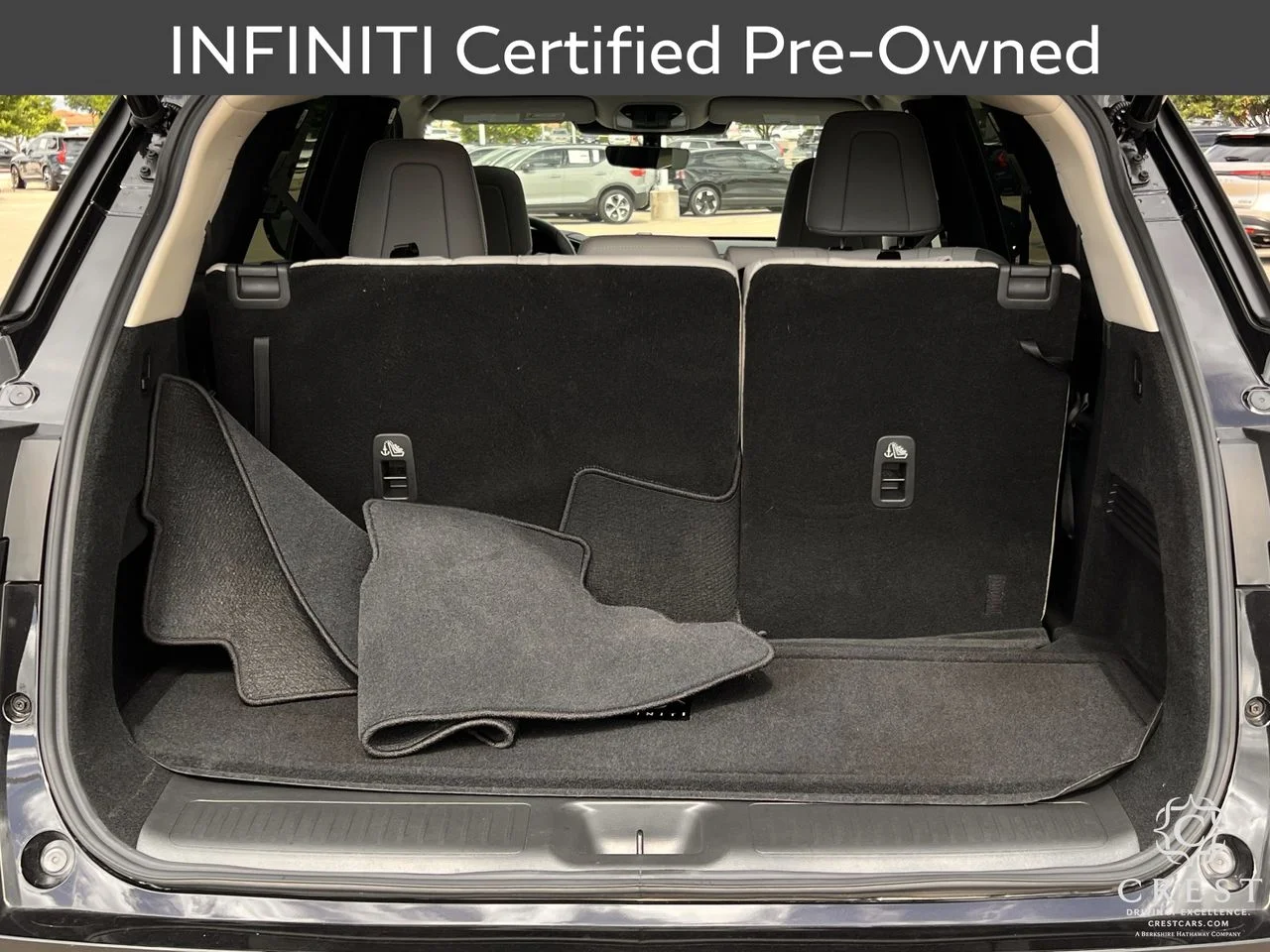 Certified Used 2026 Mineral Black INFINITI LUXE image 29