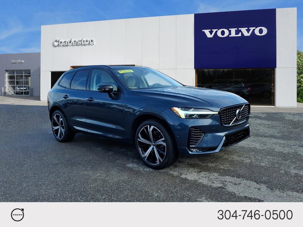 2023 Volvo XC60 B5 Ultimate Dark Theme AWD's photo