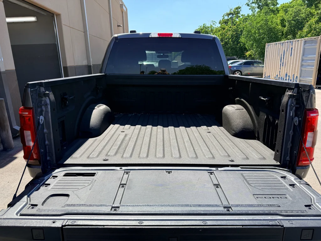 Used 2022 Carbonized Gray Metallic Ford XLT image 31