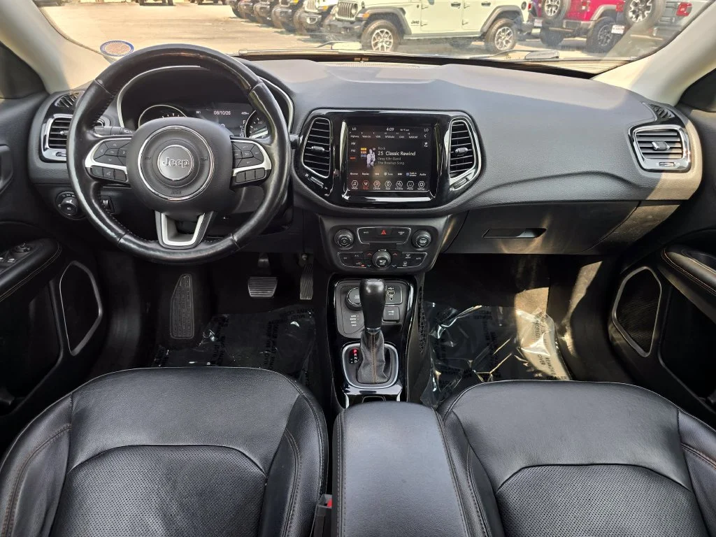 Used 2020 Blue Jeep Limited image 5