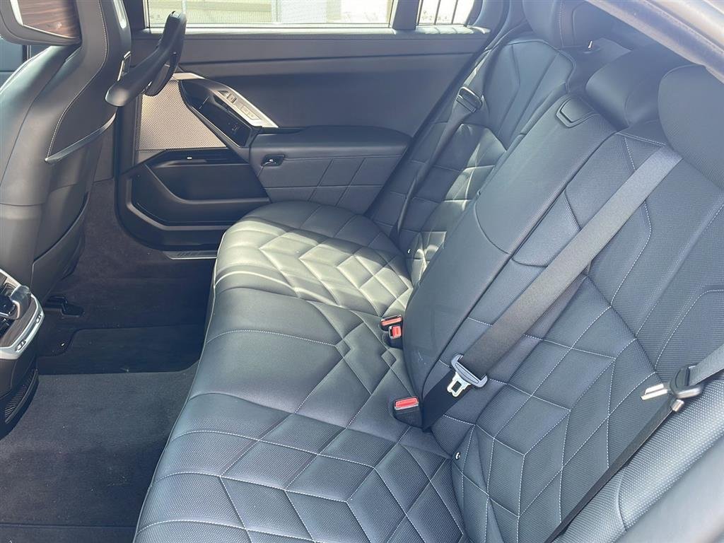 Certified Used 2024 Oxide Grey Metallic BMW 760i xDrive image 8