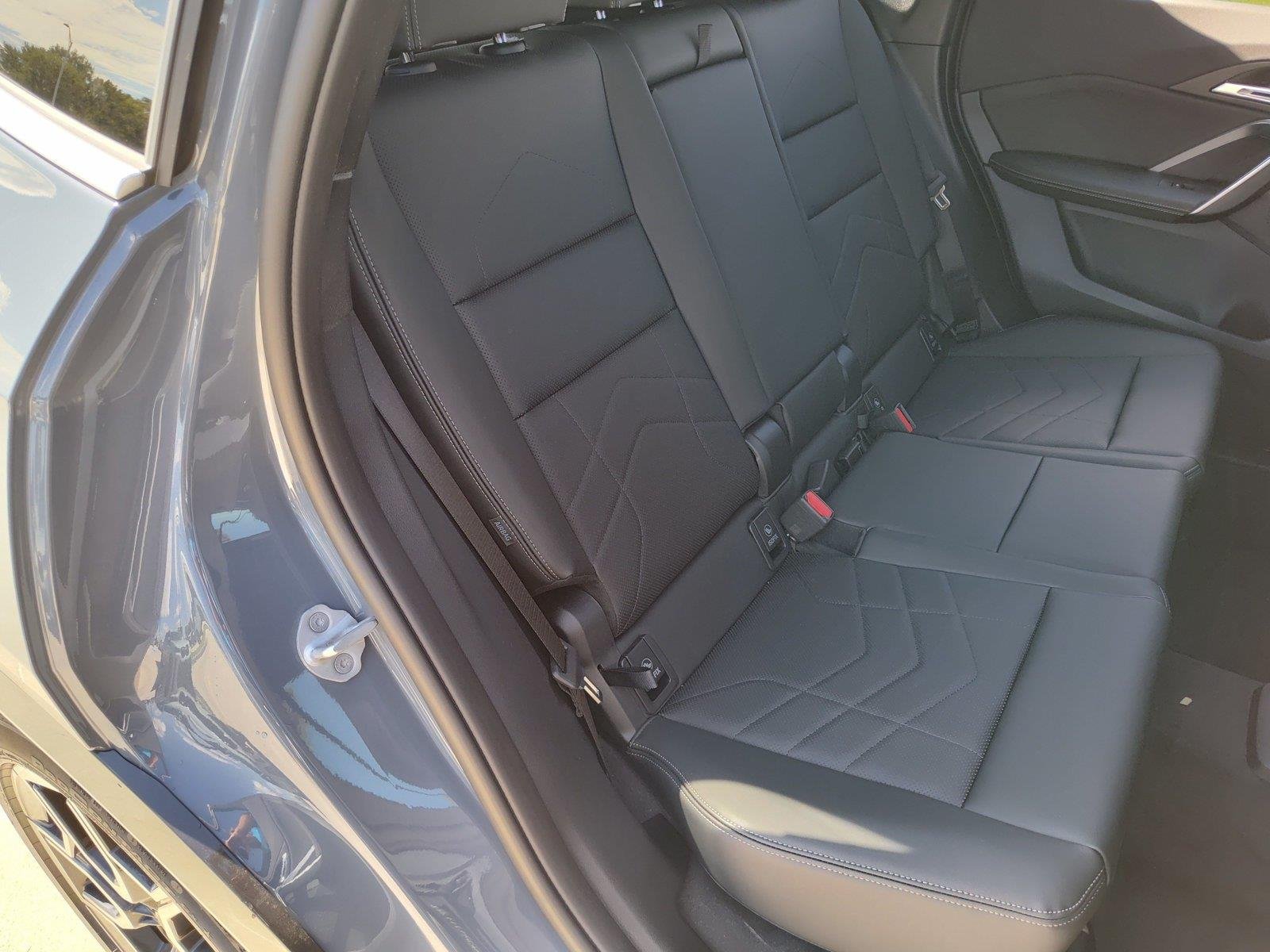 New 2027 Storm Bay Metallic BMW xDrive28i image 13