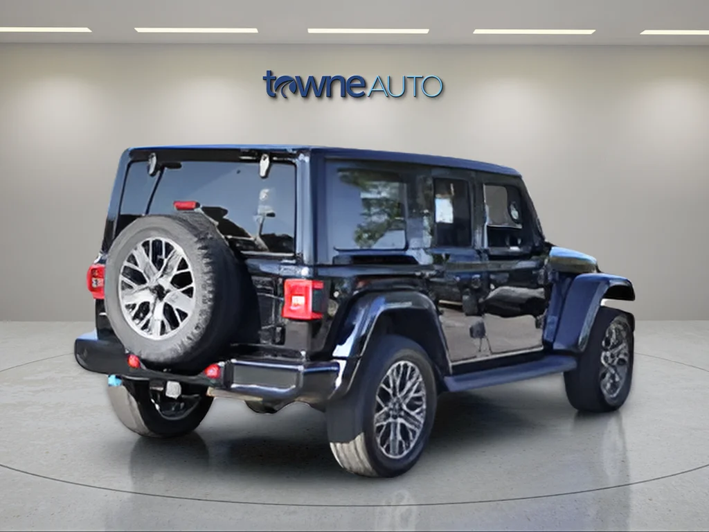 Used 2024 Black Jeep High Altitude 4xe image 7